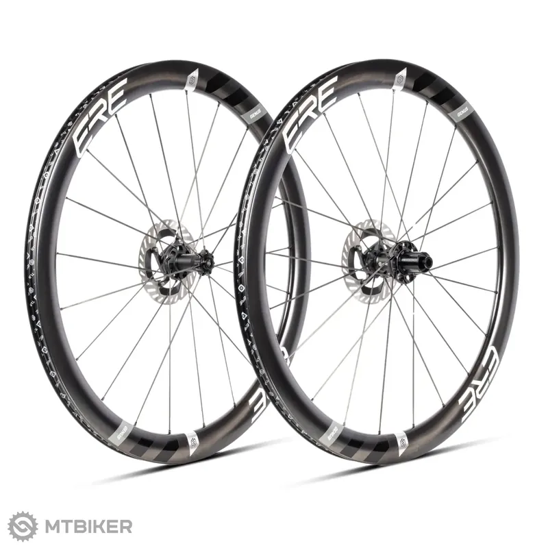 Ere Research GENUS II CL45-R Team Carbon 28" sada kol, CL, ořech Shimano HG Přímo Od Výrobce