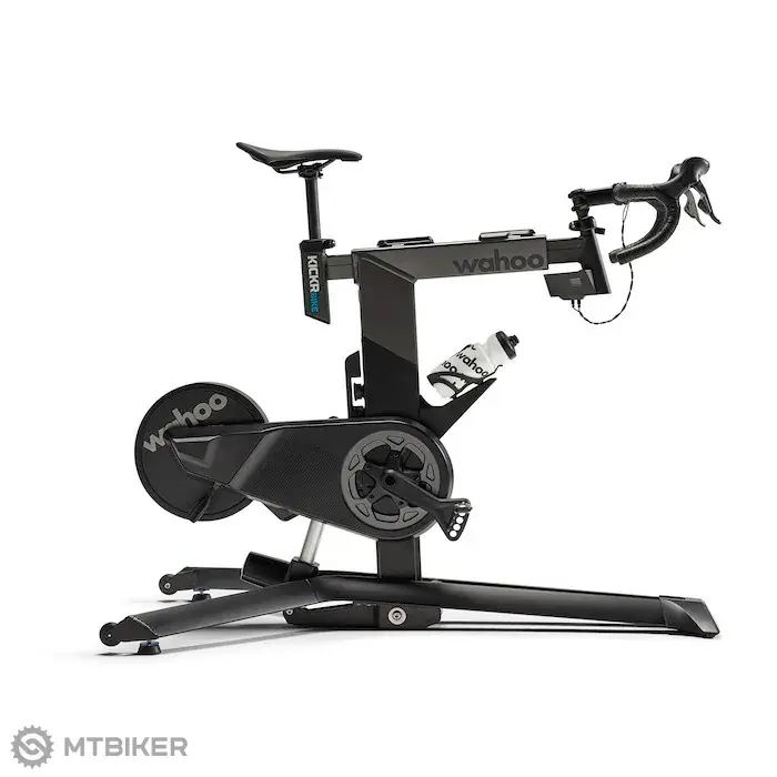 Poslední Šance Wahoo KICKR BIKE PRO cyklotrenažér