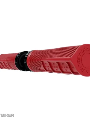 Akční Cena TATZE SPORT 3-Zone gripy, 106 g, červená