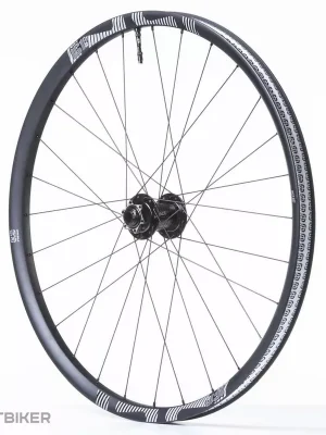 e*thirteen LG1 Race Carbon Enduro 27.5" přední kolo, 30 mm, 15x110 mm, 6-dír Ihned K Objednání
