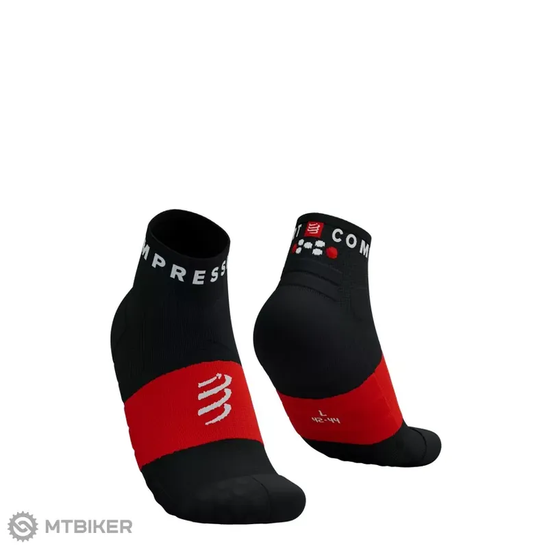 Dokud Zásoby Vydrží COMPRESSPORT Ultra Trail Low ponožky, černá/červená