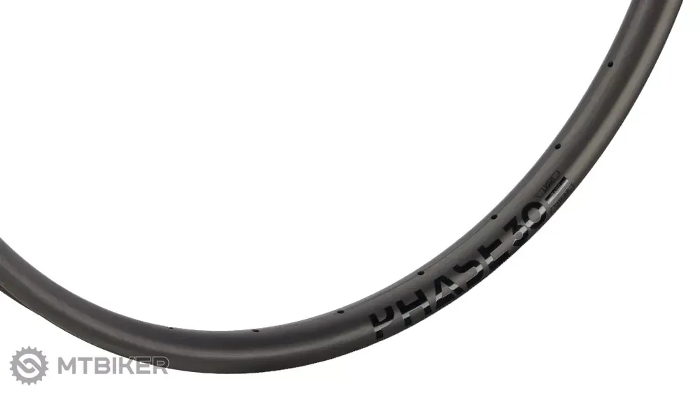 Newmen Phase Carbon 30 Base 29" MTB ráfek, 28 děr Must-Have