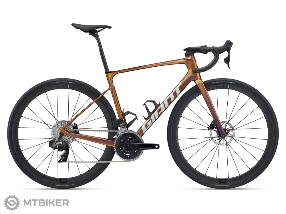 Odeslání Ihned Giant Defy Advanced Pro 1 kolo, meteor storm