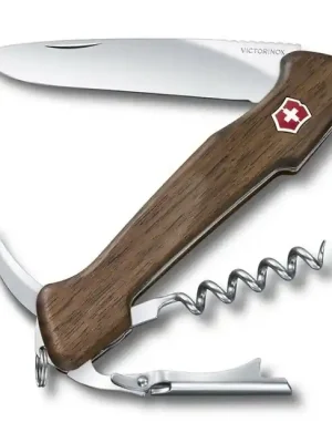 Horká Nabídka Victorinox Wine Master multifunction knife 130 mm, walnut wood, 6 functions