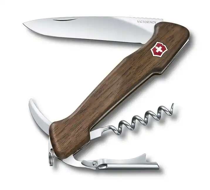 Horká Nabídka Victorinox Wine Master multifunction knife 130 mm, walnut wood, 6 functions
