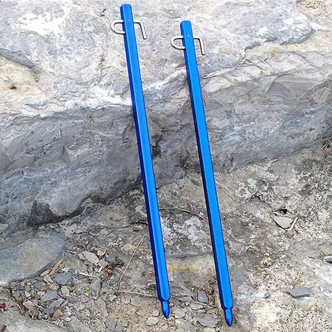 BasicNature Stabilní stanové kolíky 30 cm modré 4 ks Výprodej