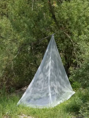 Brettschneider Expedition Stan proti hmyzu s impregnací na rostlinné bázi Pyramide 1 Sleva