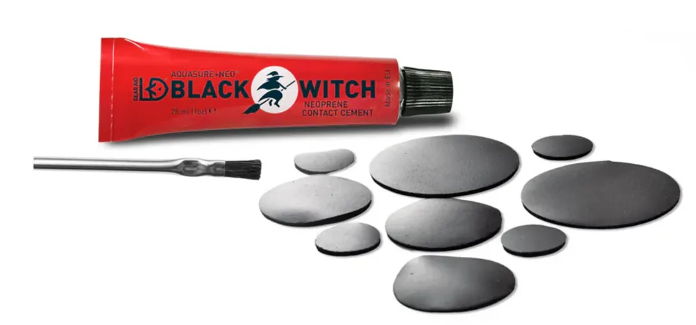 GearAid Aquasure +Neo Black Witch Sada neoprenového lepidla Black Witch 28 ml Must-Have