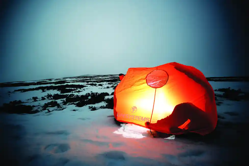 Lifesystems Ultralight Survival Shelter 2 Ultralehký nepromokavý přístřešek pro 2 osoby 140 x 90 x45 cm Nejprodávanější