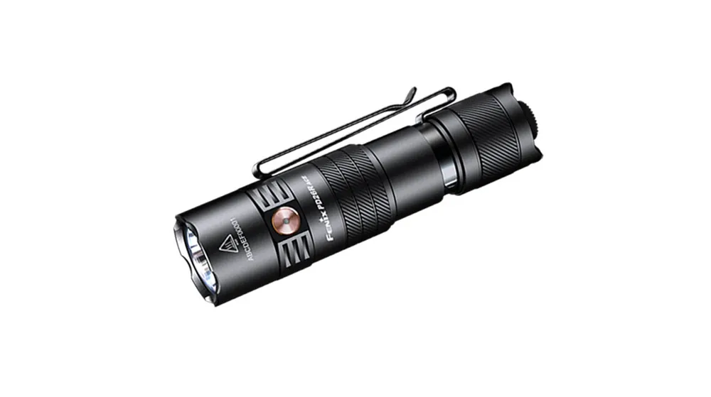 Cenová Bomba Fenix Kompaktní taktické svítilna PD26R ACE