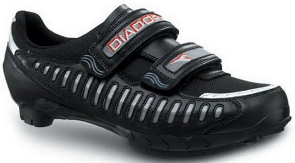Tovární Cena Diadora saturn MTB black