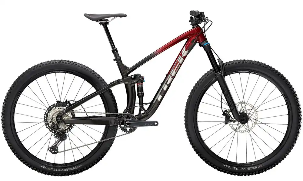 Koupit Online Celoodpružené kolo Trek Fuel EX 8 XT Gen 5 Rage Red to Dnister Black Fade