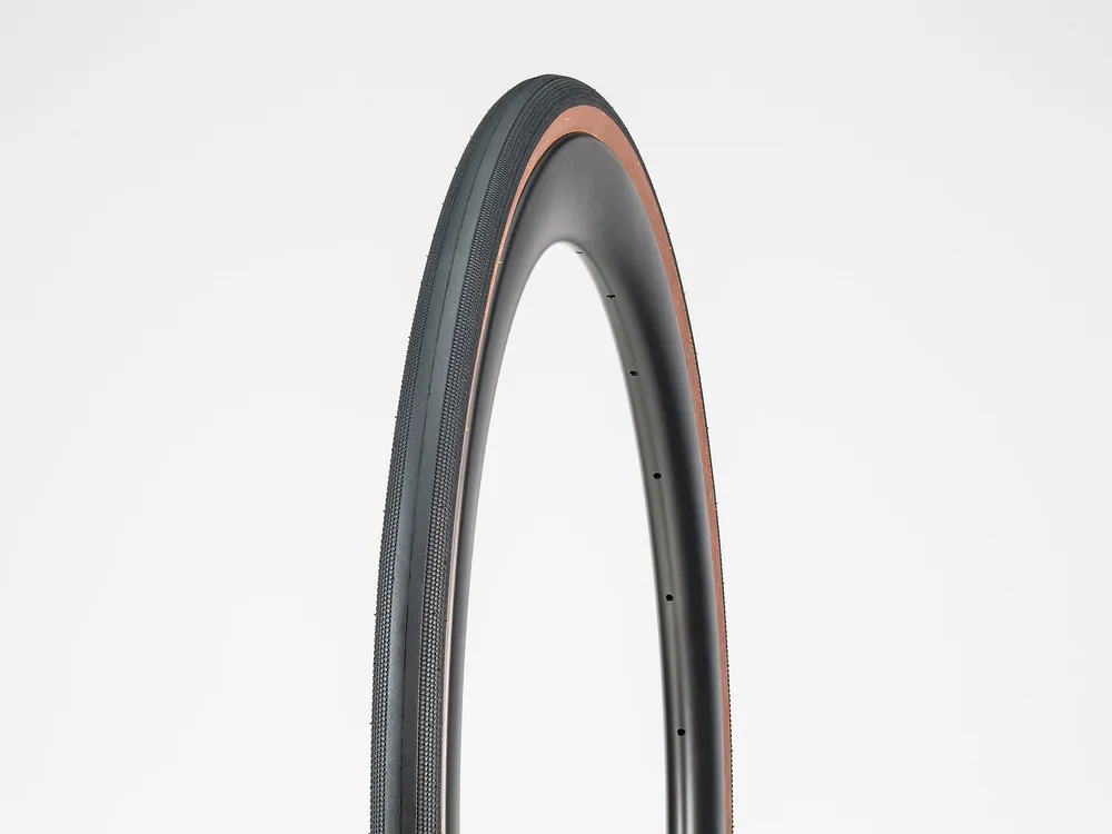 Bontrager R3 Hard-Case Lite TLR 700x32 Akce