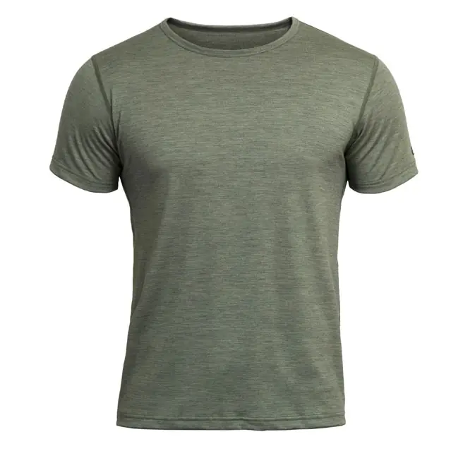 triko DEVOLD BREEZE Merino 150 T-Shirt Man Lichen Melange - Velikost oblečení M Poslední Šance