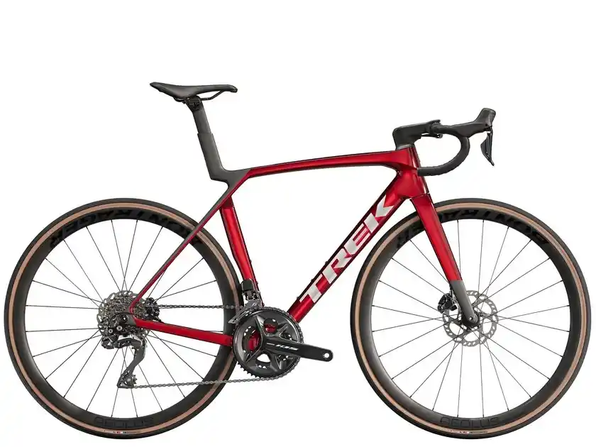 Novinka Trek Madone SL 6 Gen 8 M červená