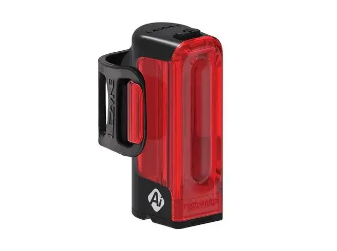 Vrácení Zdarma Lezyne STRIP PRO Ai ALERT 400+ REAR UNI černá