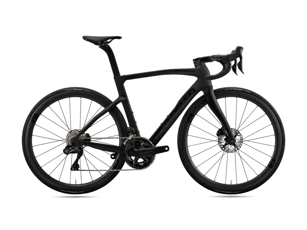 Cenový Hit Pinarello F SERIES F7 Ultegra Di2 2x12 DB (MY25) 560 černá/lesklá
